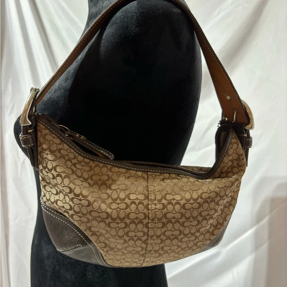 Vintage Coach 6351 Signature SOHO Crescent Hobo Pristine - Like New! Y2K